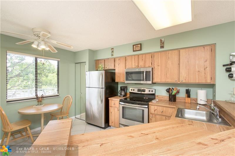 2221 Cypress Island Dr - Photo 1