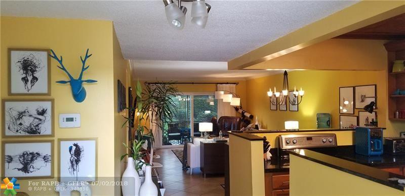 2960 Riverside Dr - Photo 1
