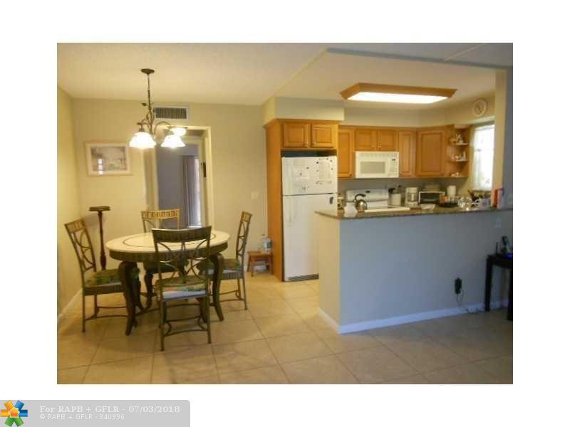 176 Farnham H - Photo 1
