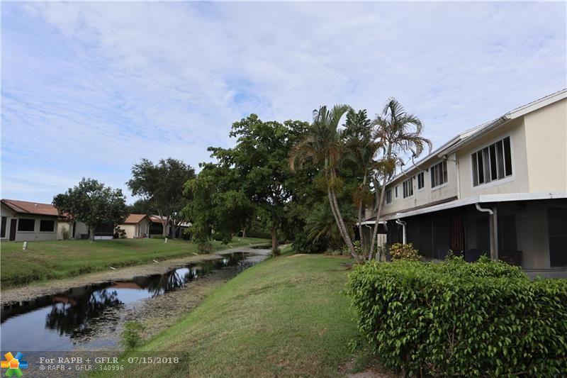 2039 Discovery Cir E - Photo 1