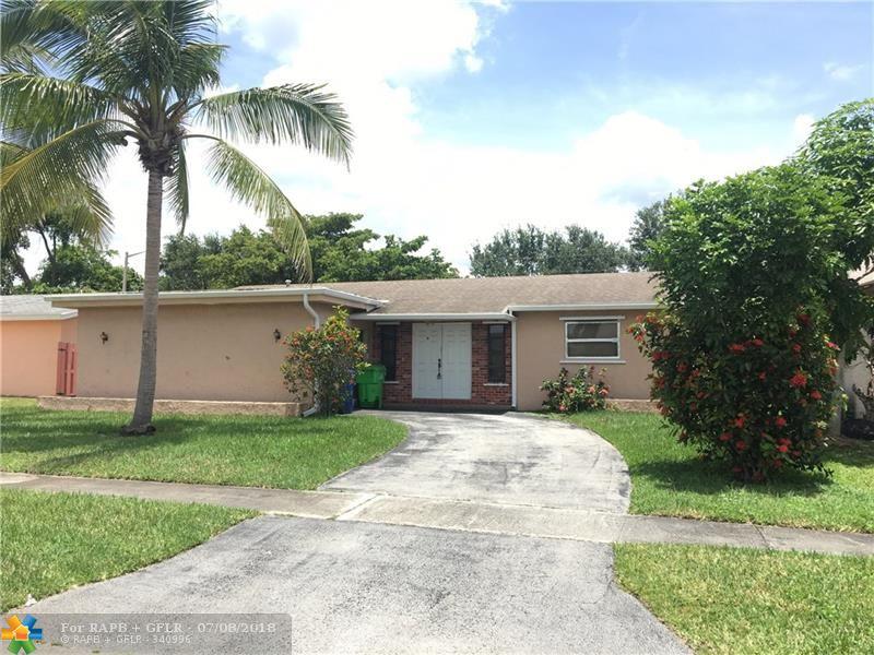 11781 33rd St - Photo 1