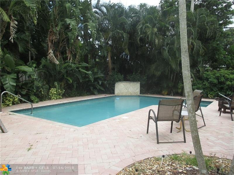 2120 53rd St - Photo 1