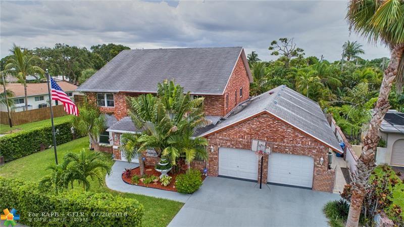 3999 15TH AVE - Photo 1