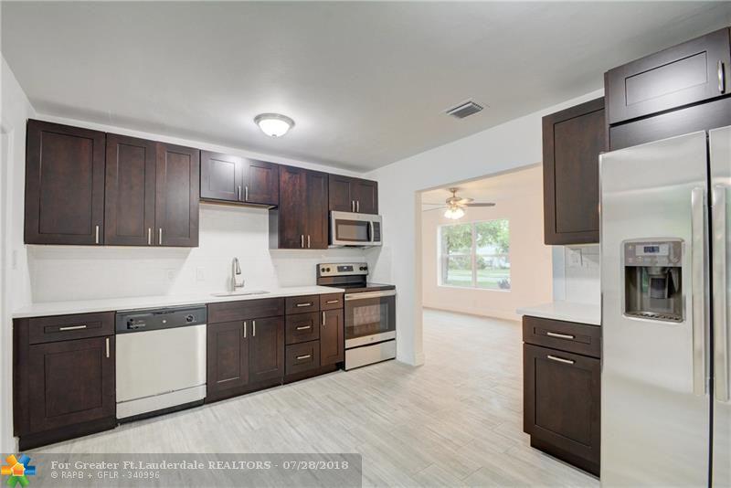 318 14th St - Photo 1