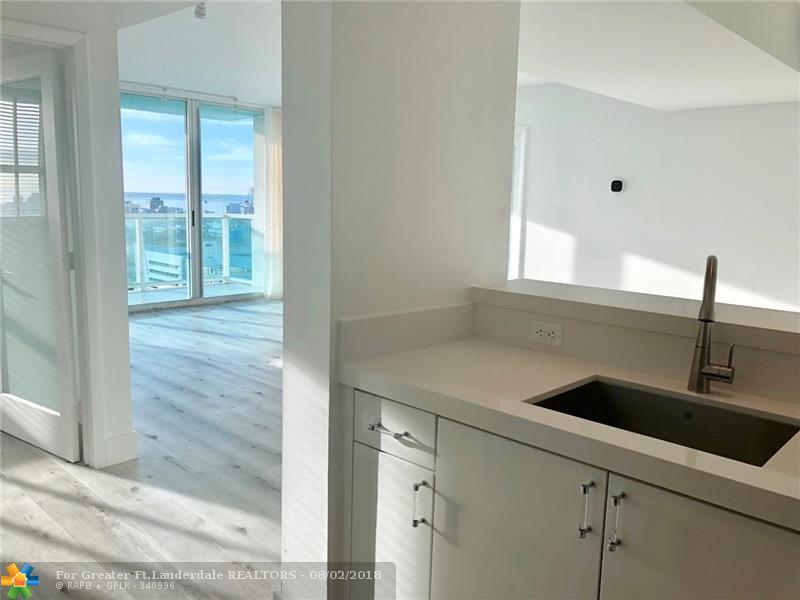 650 West Ave - Photo 1