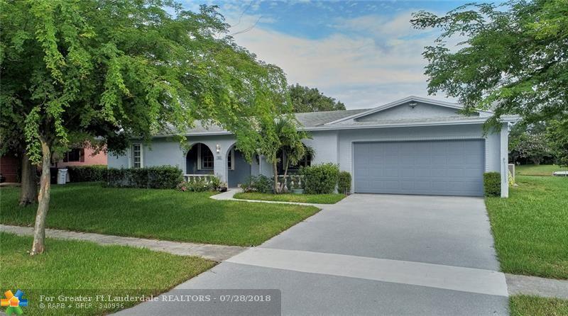 921 42nd Ave - Photo 1