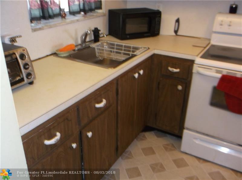 3091 Sunrise Lakes Dr - Photo 1