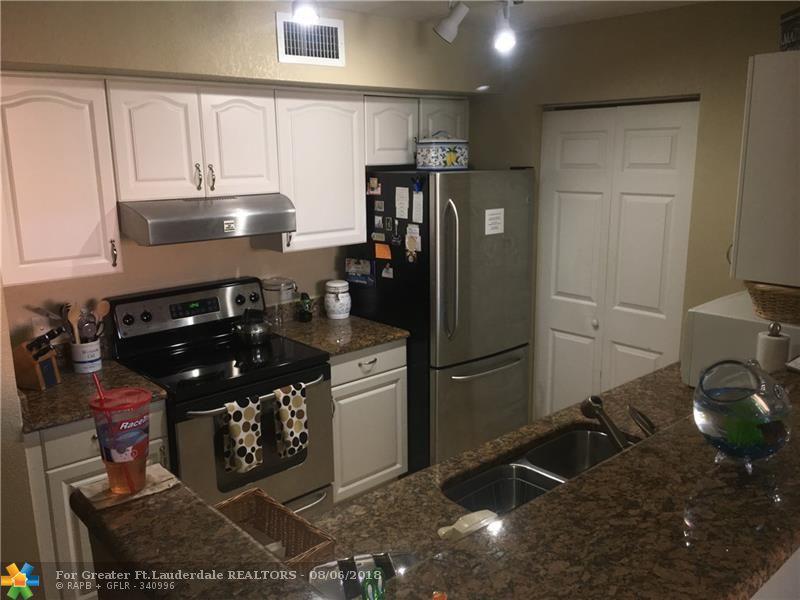 160 Yacht Club Way - Photo 1
