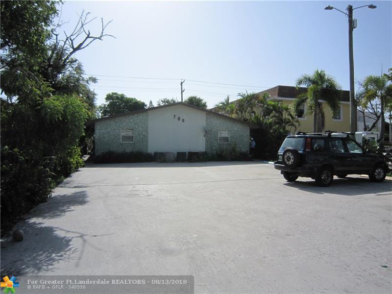 706 G St - Photo 1