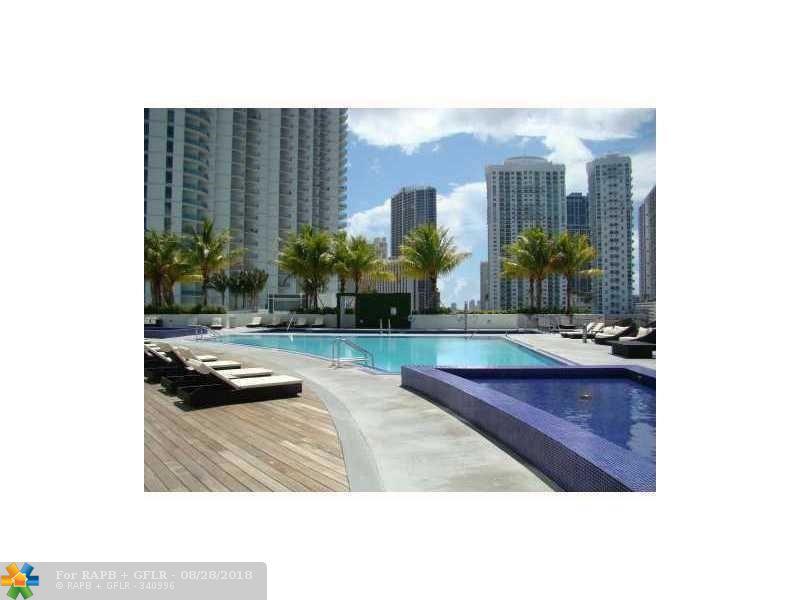 90 3rd St - Photo 1