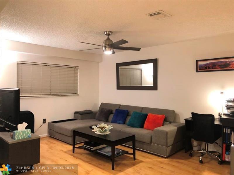 1556 15th Ter - Photo 1