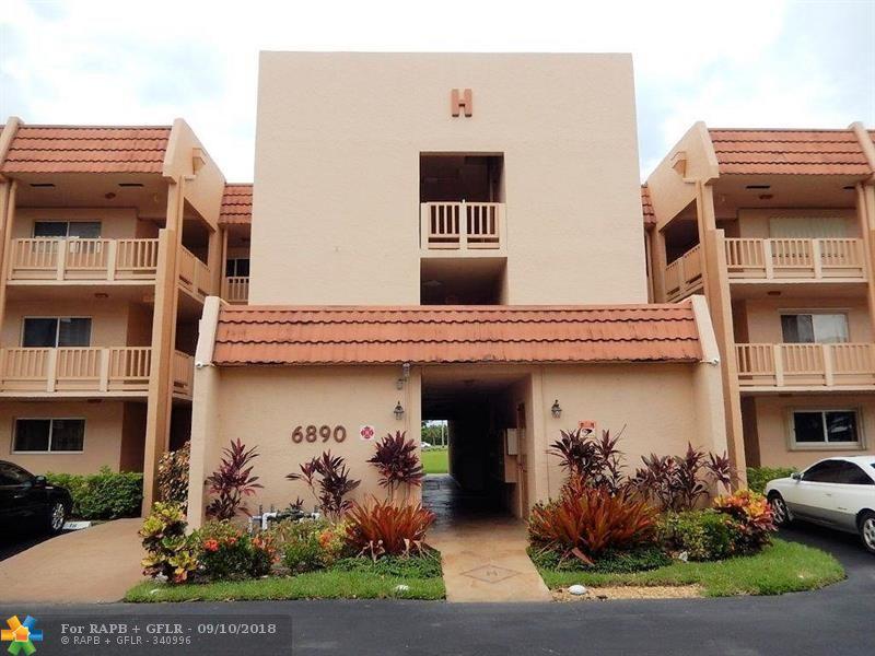 6890 Royal Palm Blvd - Photo 1