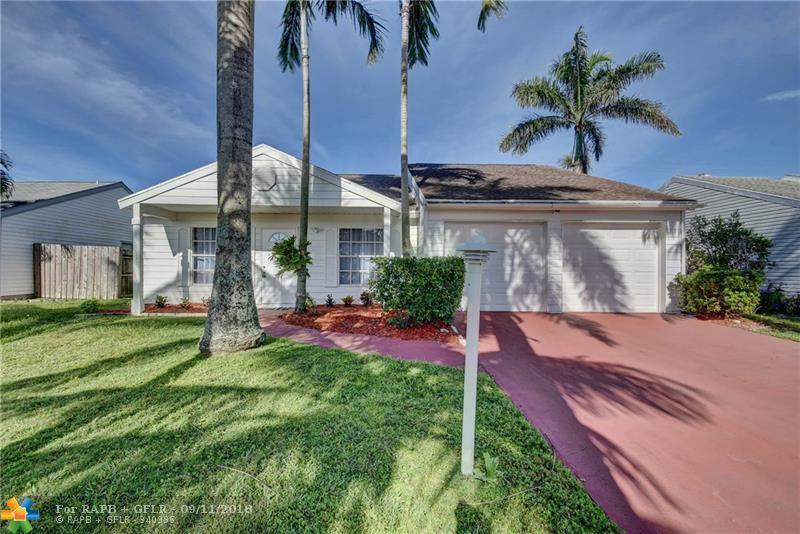 7950 Ridgewood Dr - Photo 1