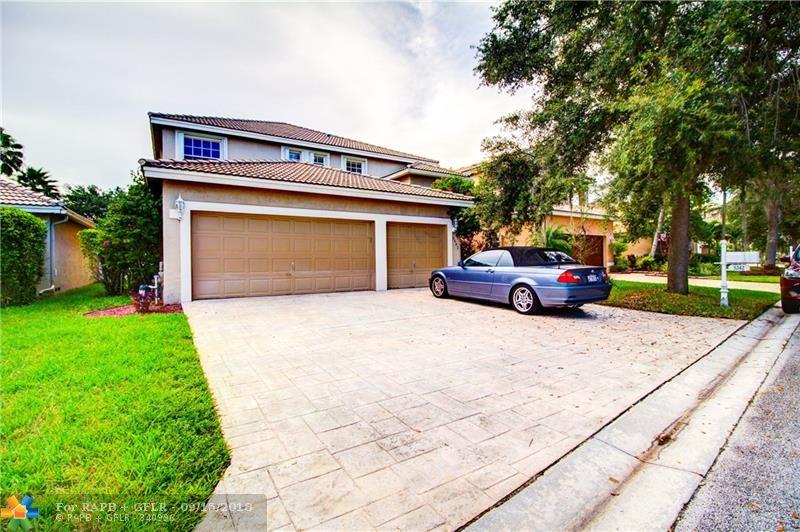 5242 113th Ave - Photo 1