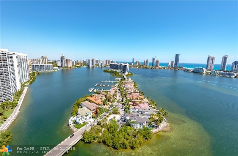4000 Island Blvd - Photo 1