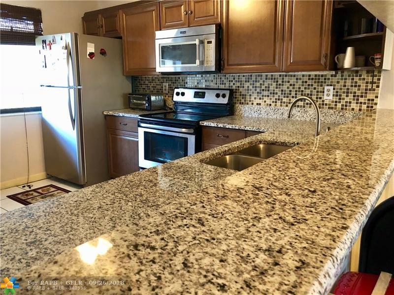 8010 Hampton Blvd - Photo 1