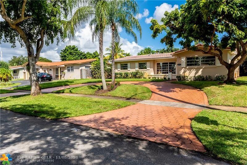 2111 52nd Ave - Photo 1