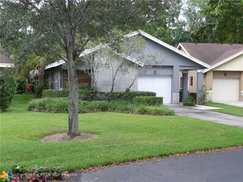 2555 Dahoon Ave - Photo 1