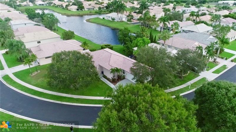 10884 Fillmore Dr - Photo 1