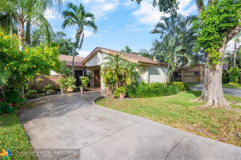 4361 Acacia Cir - Photo 1