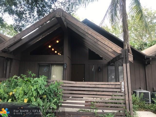 517 University Dr - Photo 1