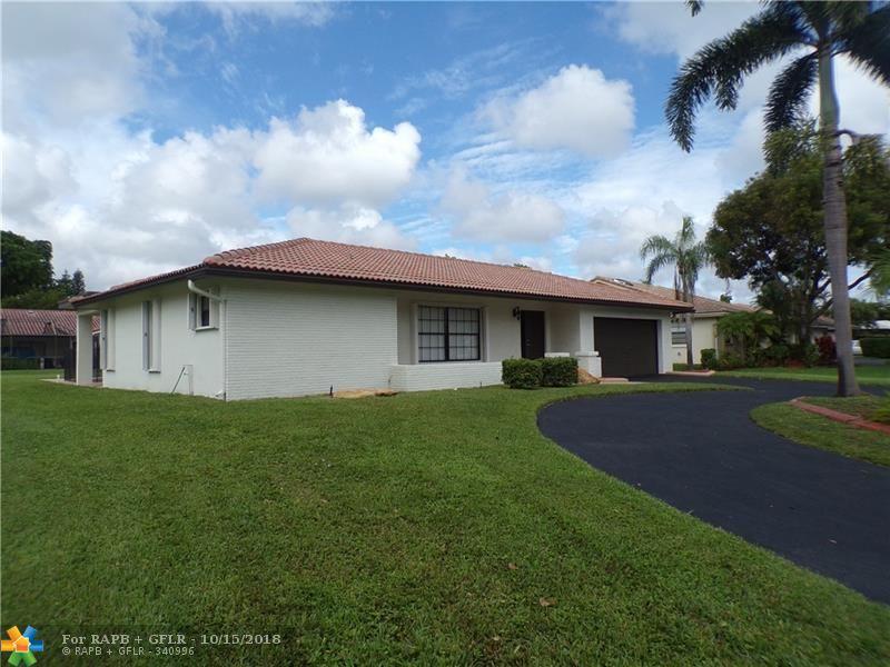 920 110th Ave - Photo 1