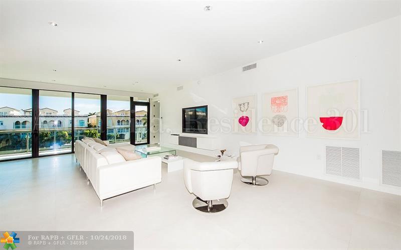 70 Hendricks Isle - Photo 1