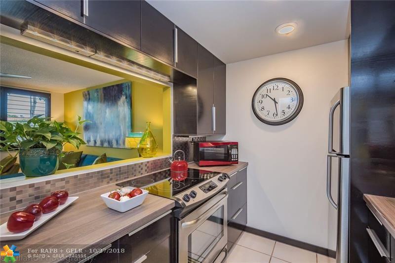 1901 Andrews Ave - Photo 1