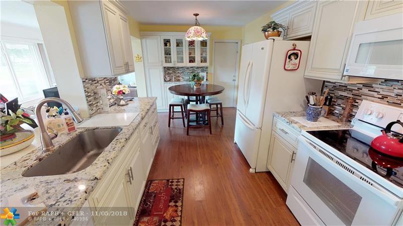 7230 6th Ct - Photo 1