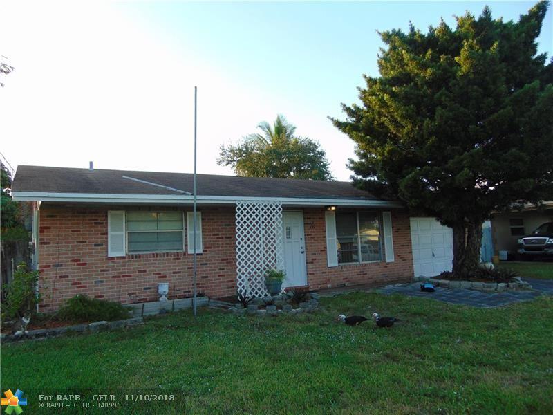 5911 45th Ave - Photo 1