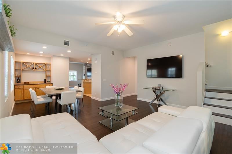 712 1st Ave - Photo 1
