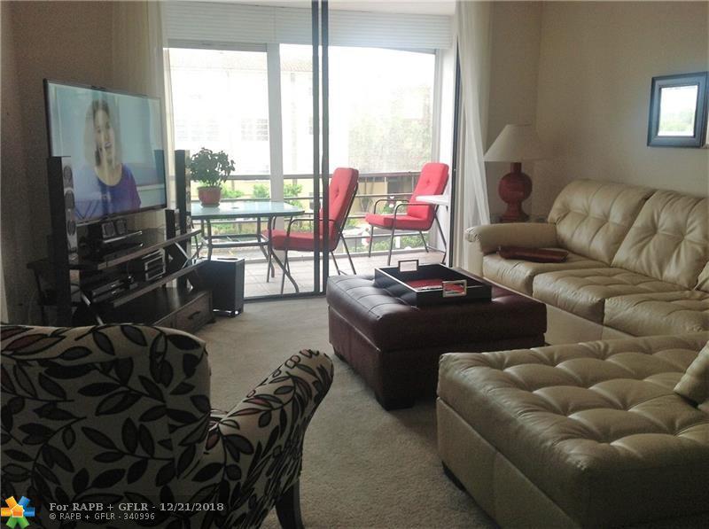 2841 Somerset Dr - Photo 1