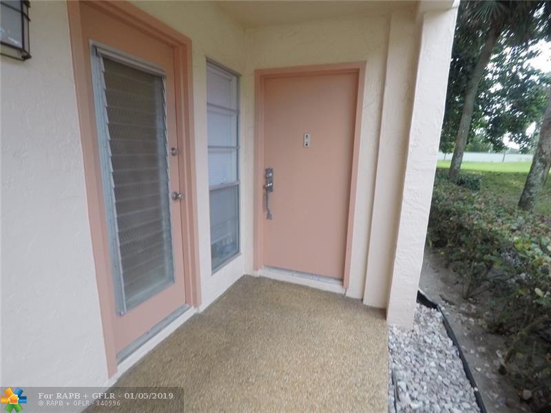 1212 Bahama Bnd - Photo 1