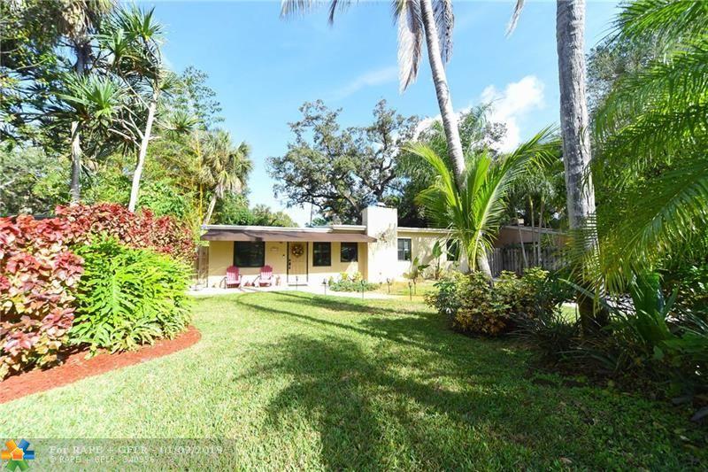 1733 14th Ct - Photo 1