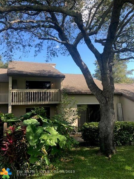 527 Wildwood - Photo 1