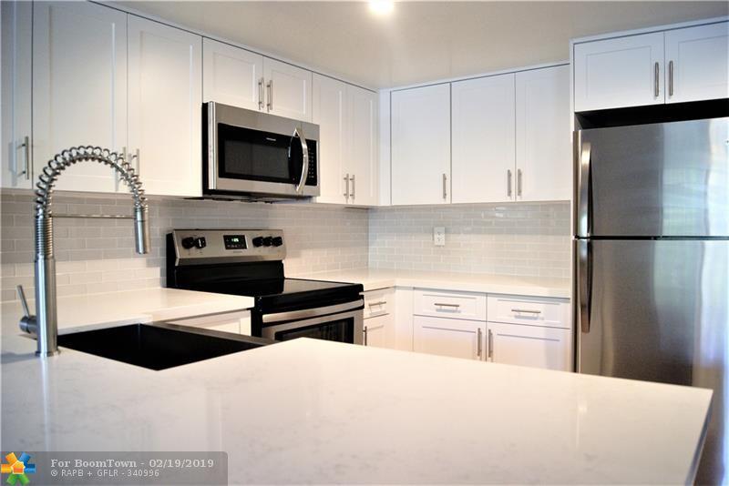 9733 7 Circle - Photo 1