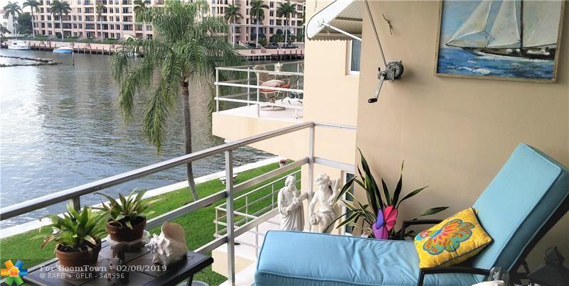 1111 Riverside Dr - Photo 1
