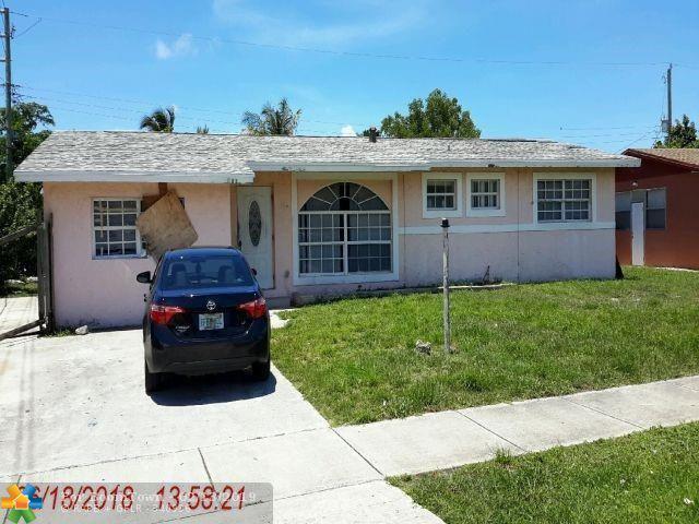 911 50th Ct - Photo 1