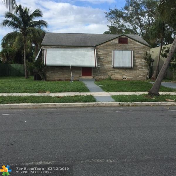 961 32nd St - Photo 1