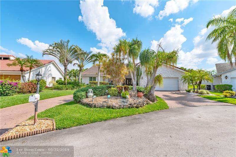 7606 87th Ave - Photo 1