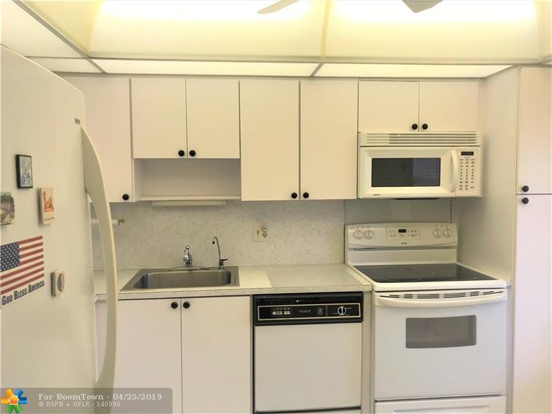 2651 Palm Aire Dr - Photo 1