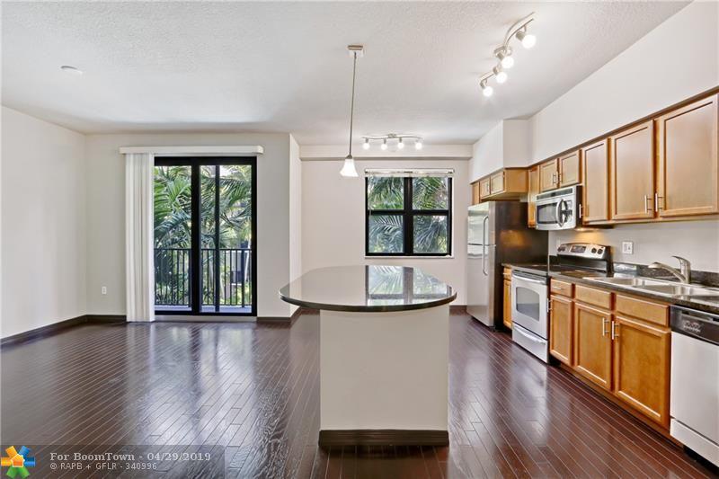 440 4TH AVE - Photo 1