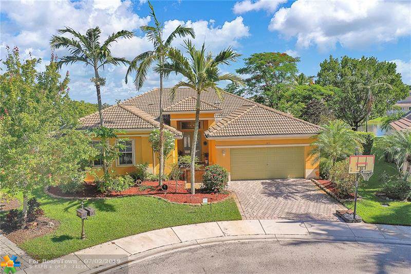 1413 Crossbill Ct - Photo 1