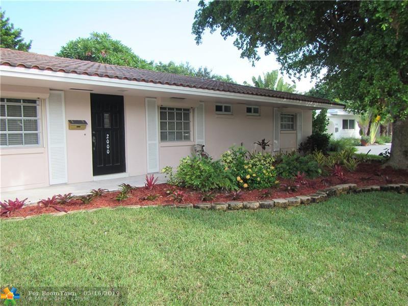 2000 Harbourview Dr - Photo 1