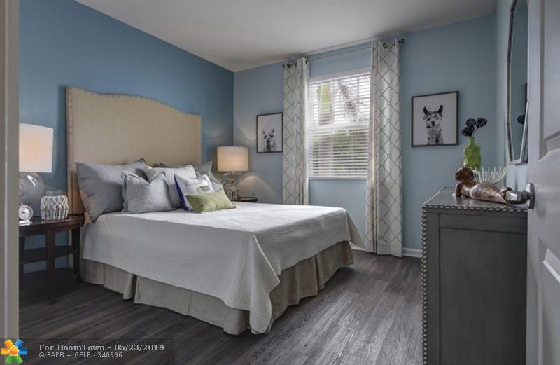 1700 State Road 7 - Photo 1