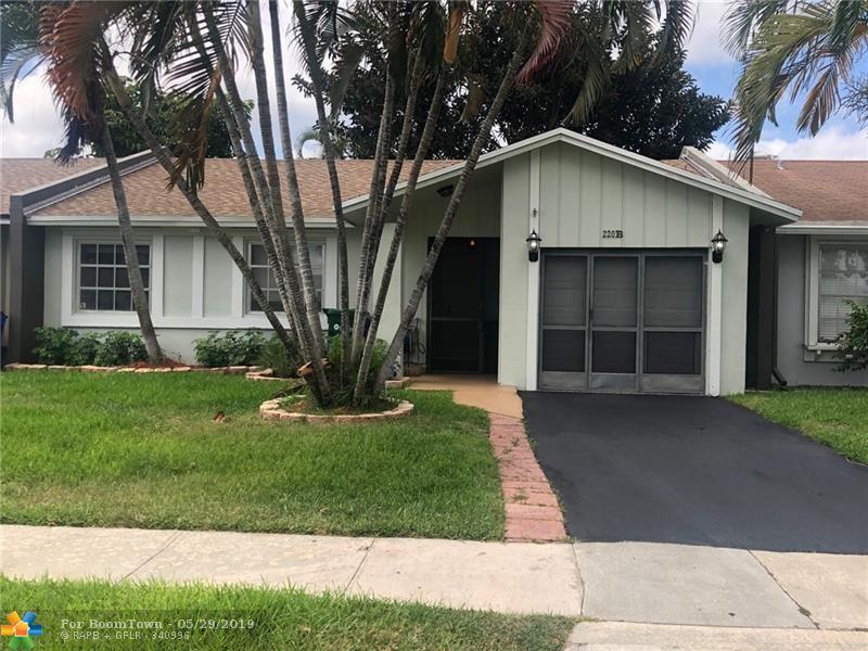 220 Lakewood Cir - Photo 1