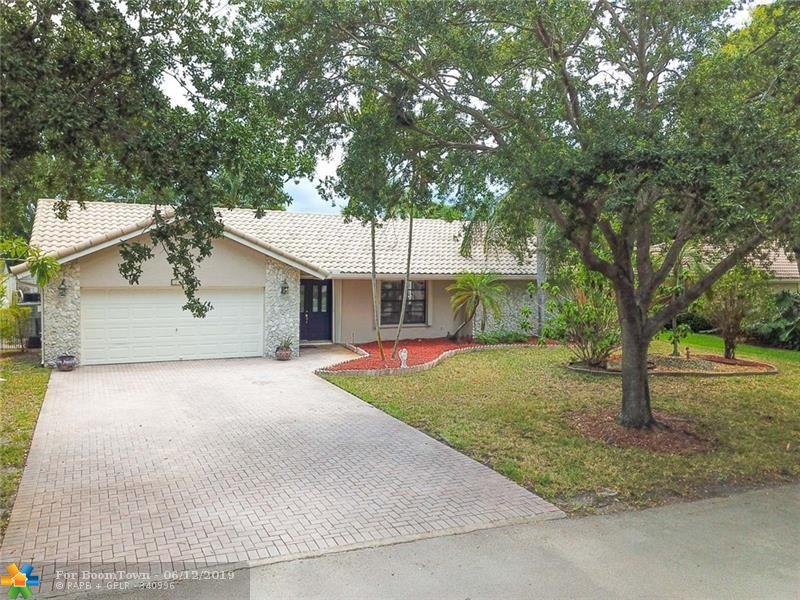 1030 93rd Ave - Photo 1