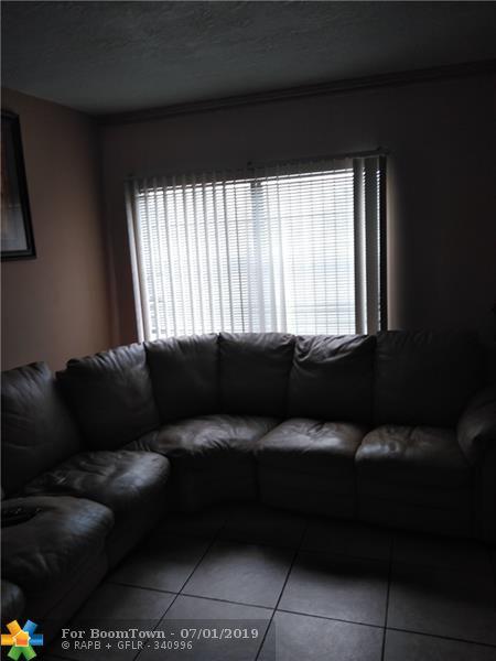 6812 Nw 4th Street - Photo 1