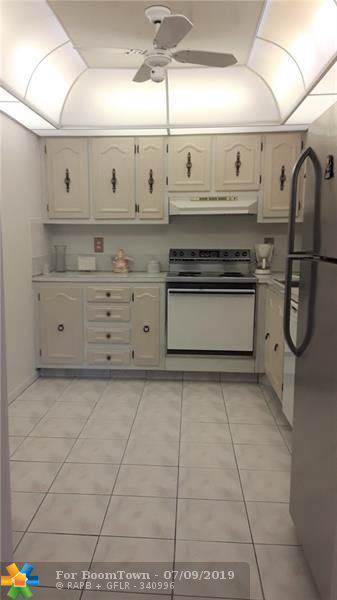 335 Laurel Dr - Photo 1