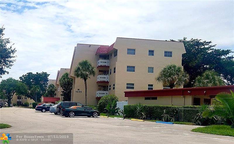 1035 Country Club Dr - Photo 1